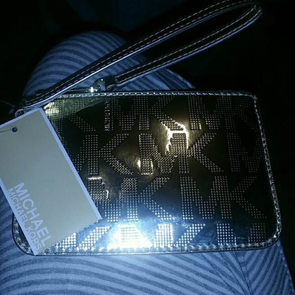 Michael Kors Handbags - Trade@pdunphy23